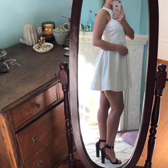 WHITE DRESS! WORN ONCE! - Picture 2 of 7